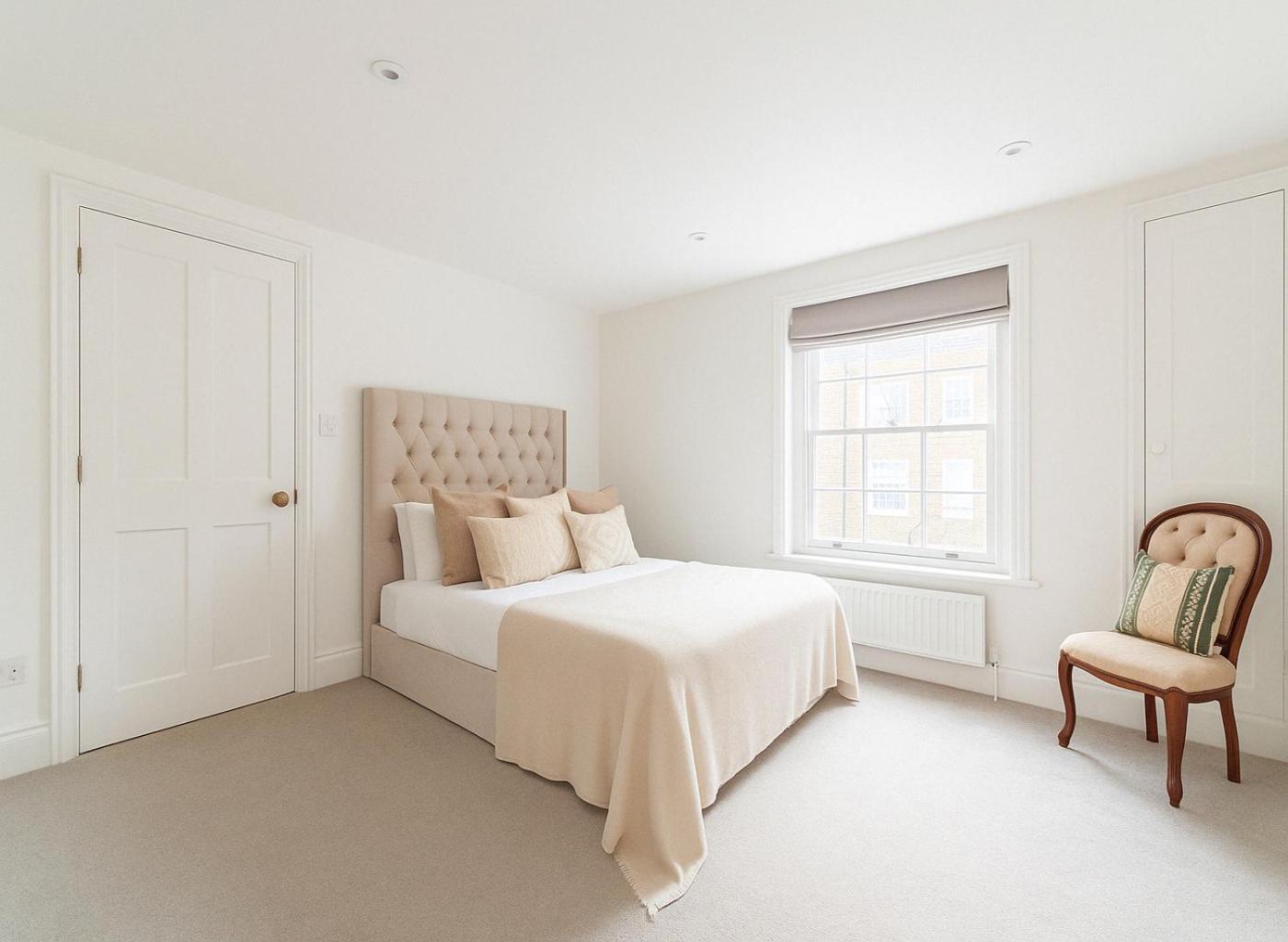 Spacious Room In New Cross *