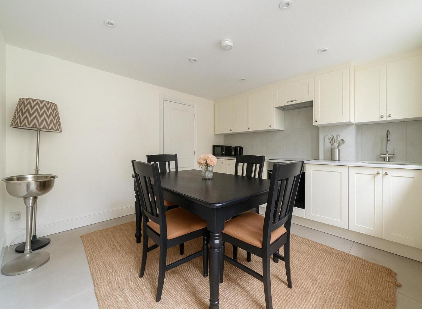 Spacious Room In New Cross