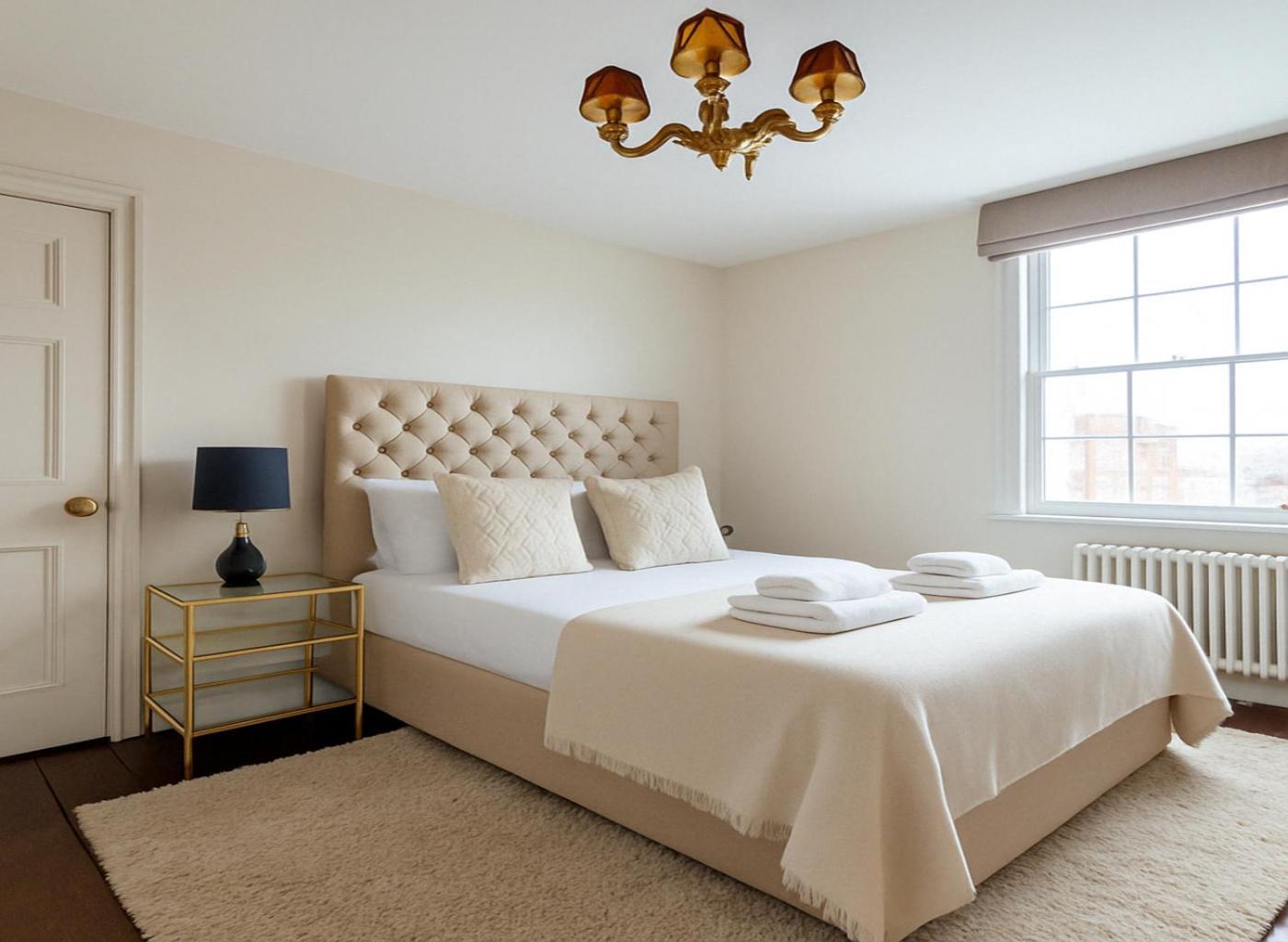 Bright, Modern & Huge Garden - Near New Cross Station Apartment London